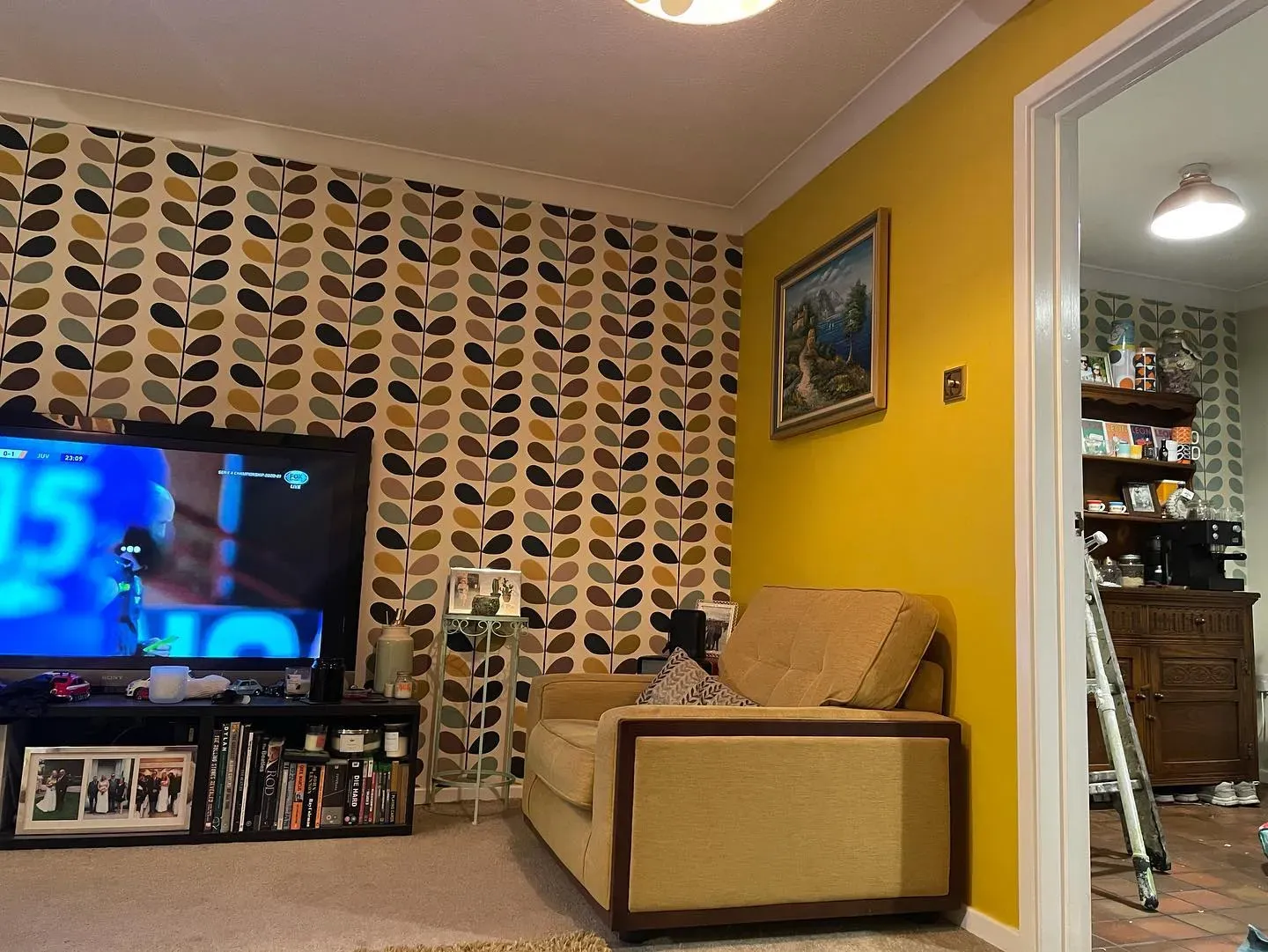 Dulux Sun Dust 2 living room review