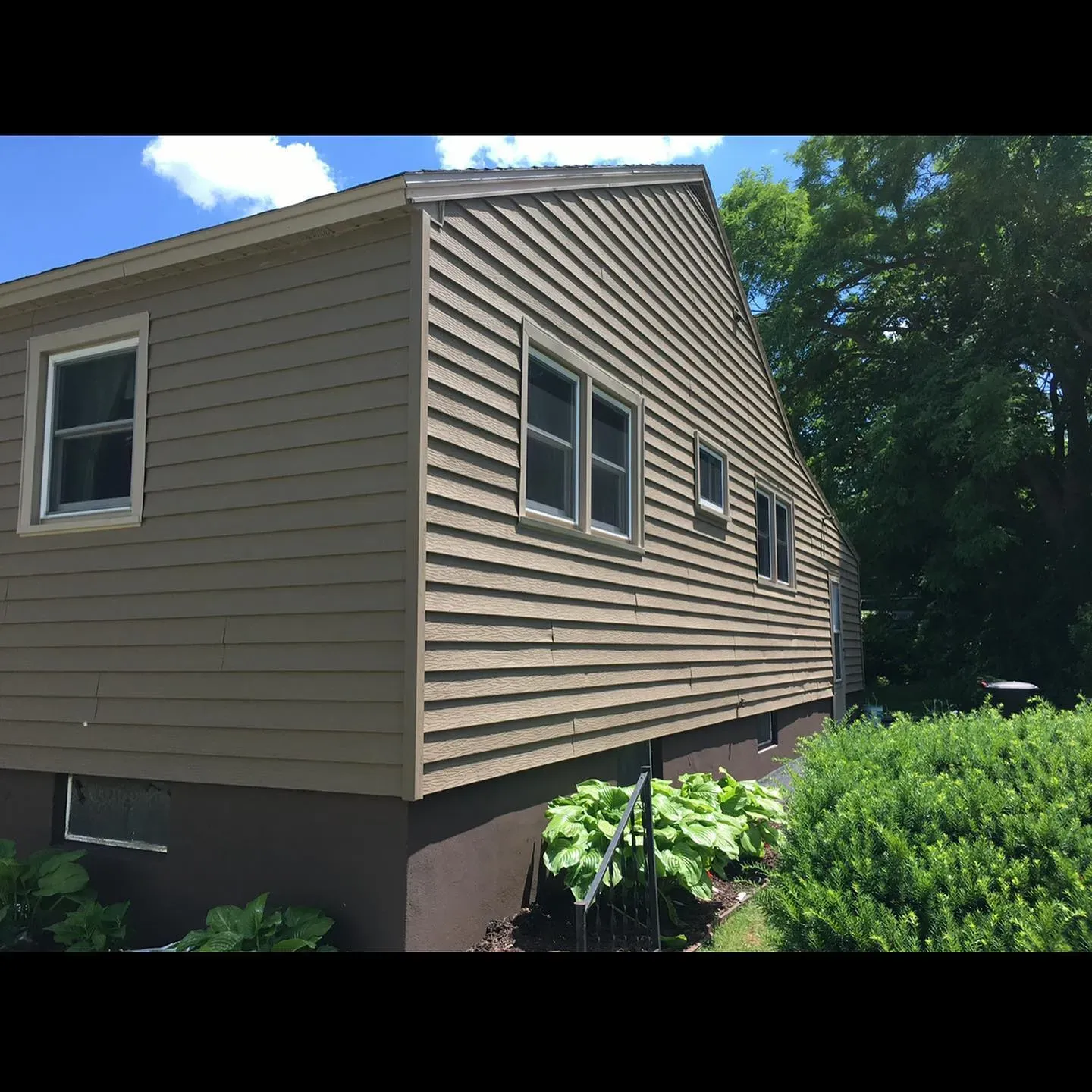 Sherwin Williams Threshold Taupe exterior color