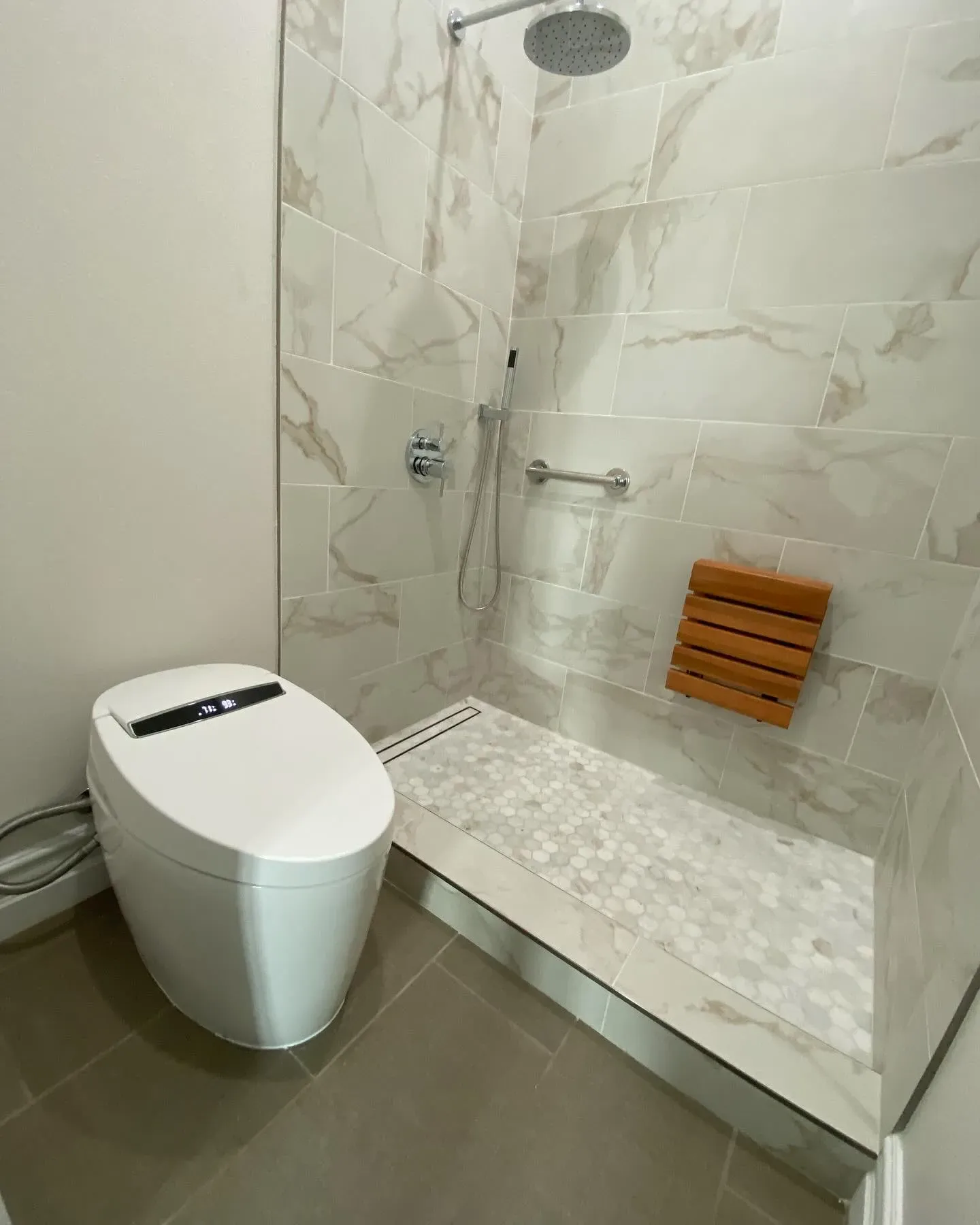 SW Toque White bathroom color