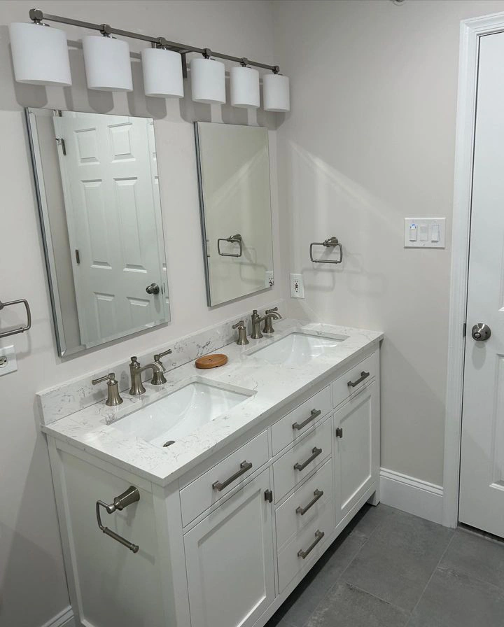 Sw Toque White Bathroom