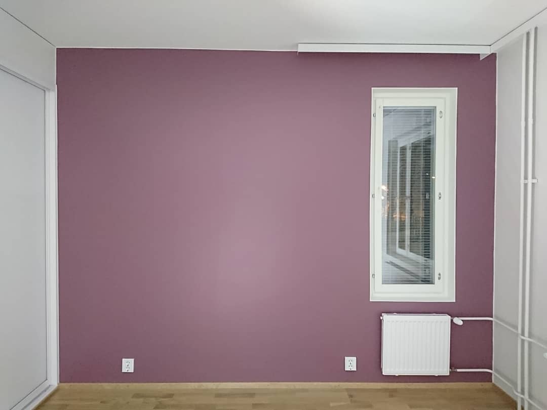 Interior with paint color Tikkurila Heather V425