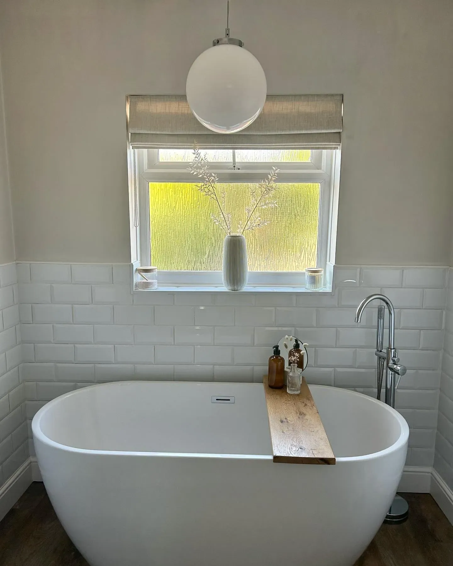 Dulux Khaki Mists 6 bathroom interior