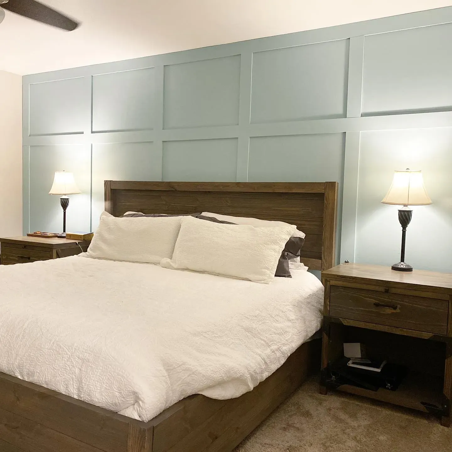 SW Watery bedroom panelling color