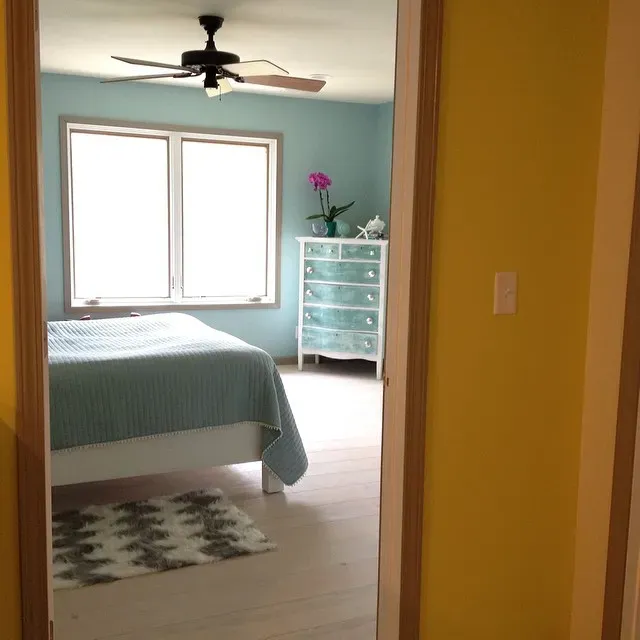 SW Watery bedroom picture