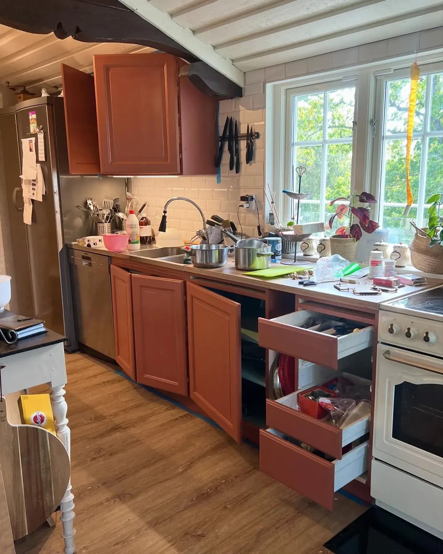 Welcoming Red kitchen cabinets color