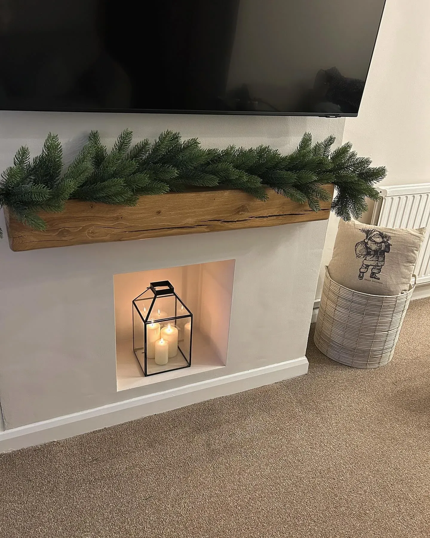 Dulux White Mist living room color review